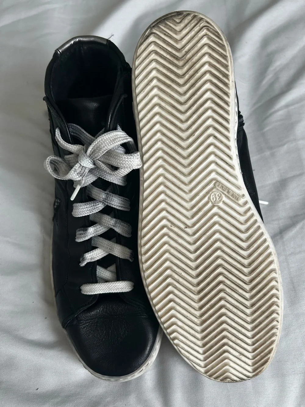 OVYE SHOES Black High-Top Athletic Sneakers with White Laces